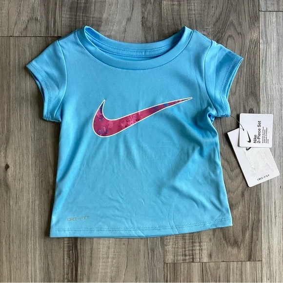 Nike toddler girls tee & shorts outfit size 2T(NWT) ~PRICE IS FIRM, NO OFFERS~ - Picture 3 of 4